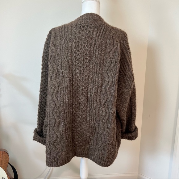 Handmade Thick Vintage Irish 100% Pure Wool Cable Knit Cardigan 🤎🐑 - Picture 7 of 10